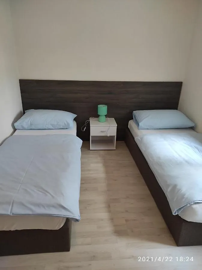 Apartmani Quattro Starigrad Paklenica Apartamento