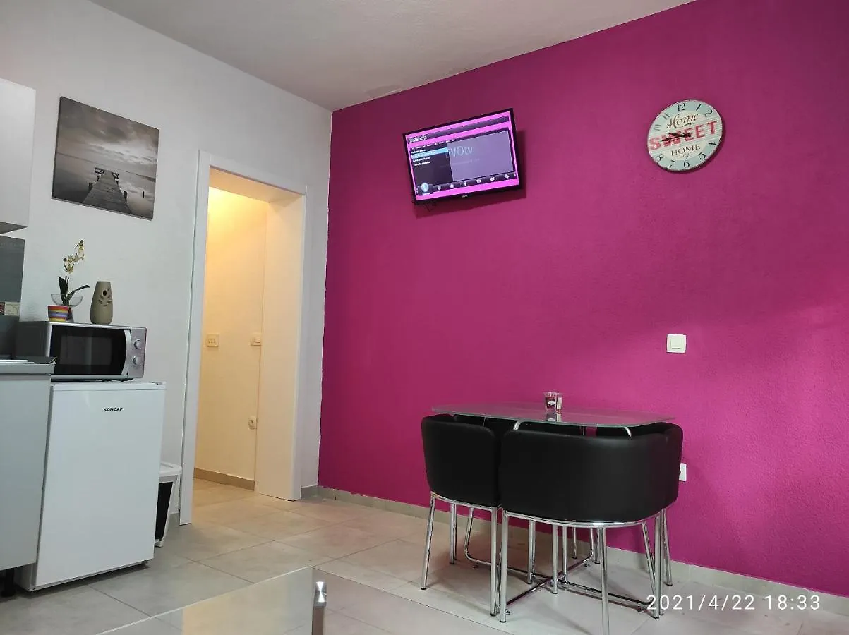Apartamento Apartmani Quattro Starigrad Paklenica