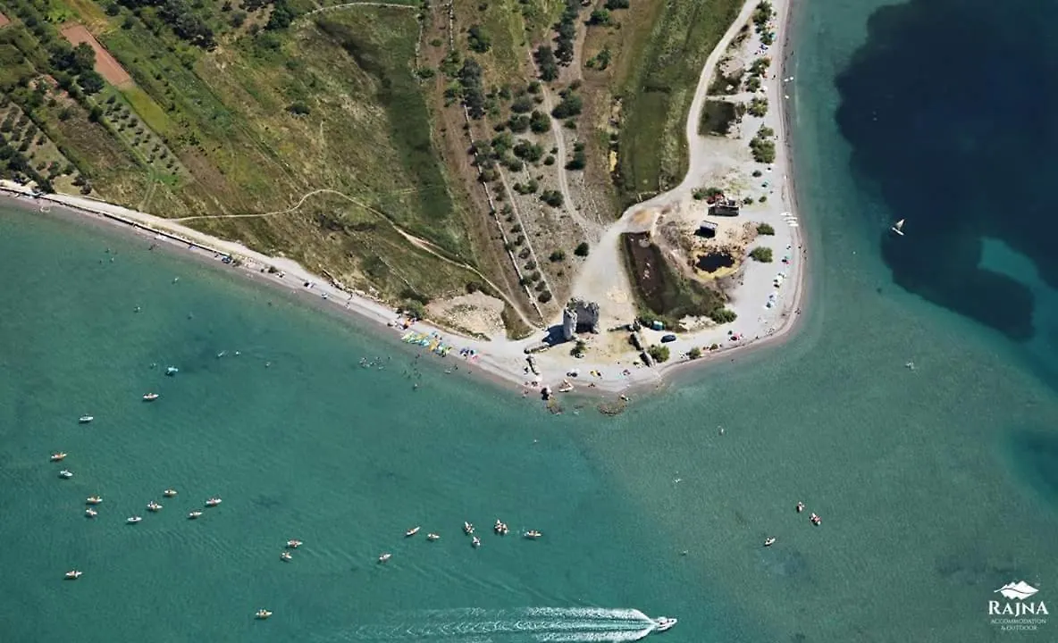 Apartmani Quattro Starigrad Paklenica Apartamento