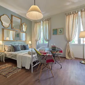 Old Romanitic 1 With Free Private Parking Apartament Pula