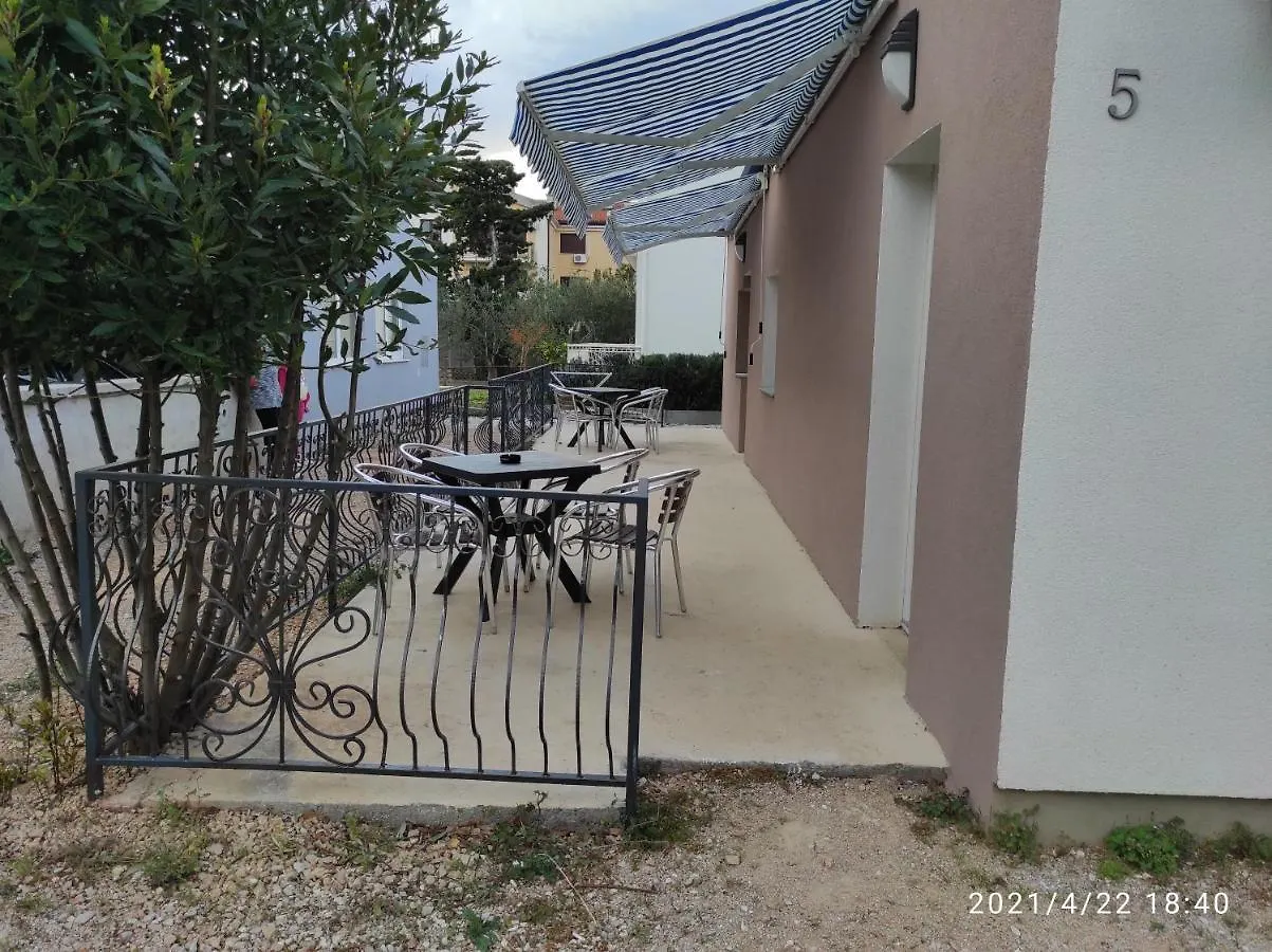 Apartmani Quattro Starigrad Paklenica 0*,  Chorwacja