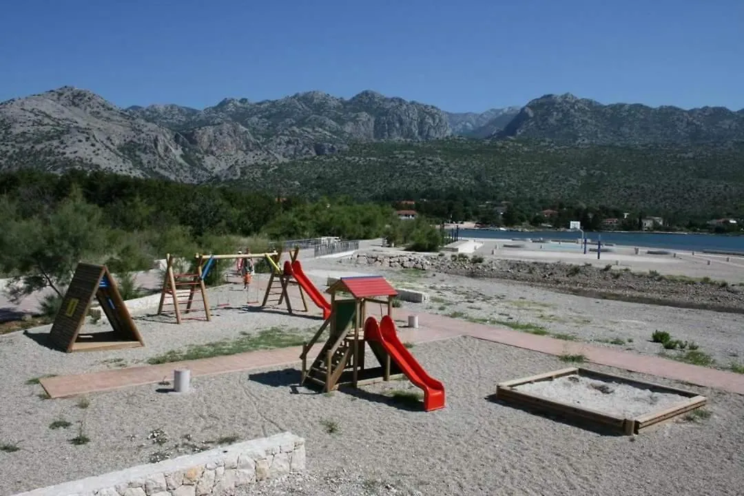 Apartmani Quattro Starigrad Paklenica